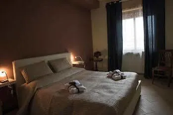 게스트하우스 Il Centro Short Lets 3*