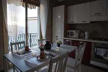 Konukevi Il Centro Short Valguarnera Caropepe